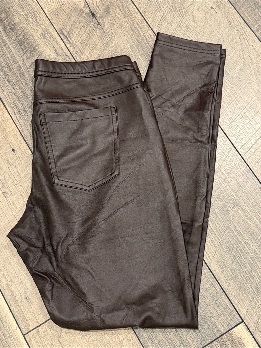 Hue Brown Faux Leather Leggings